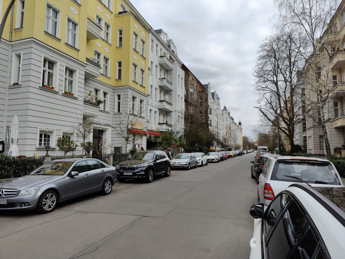 Vergleichen wir Aufnahmen der Hauptkamera des Oneplus 10 Pro mit denen ...